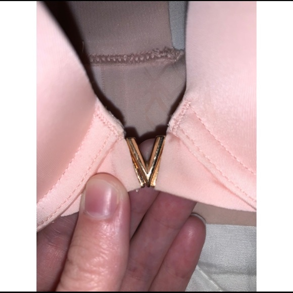 Victoria secret front closure bra - Picture 2 of 6
